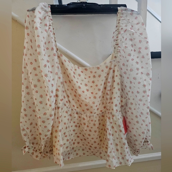 ARULA Tops - ARULA Cream Floral Blouse